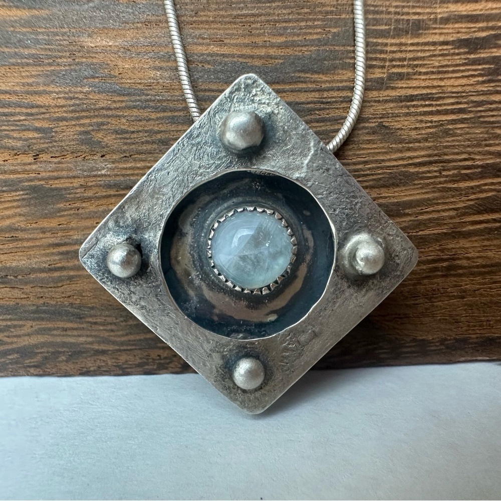 Vintage Sterling Silver Hammered Square Artsist‎ Piece Signed Moonstone Necklace